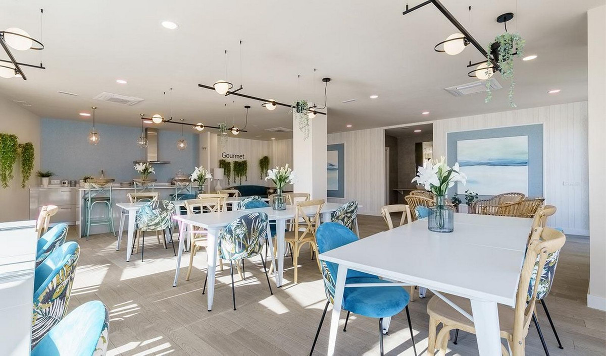 Se vende Apartamento Planta Media de 3 dormitorios en Costa Del Sol, Málaga, España