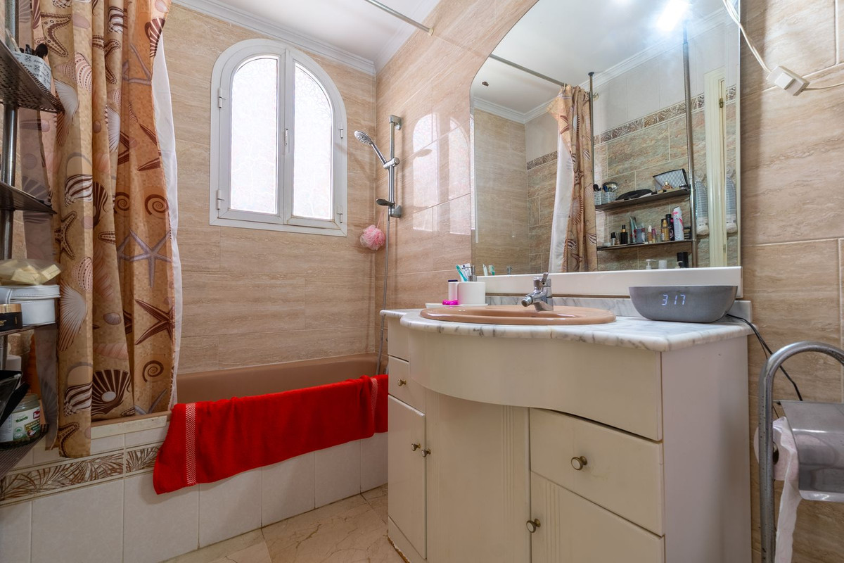 Se vende Adosada de 4 dormitorios en Costa Del Sol, Málaga, España