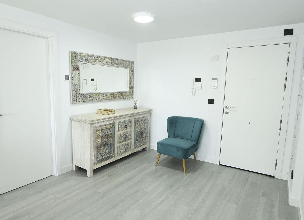 Se vende Apartamento Planta Media de 2 dormitorios en Costa Blanca, Alicante, España