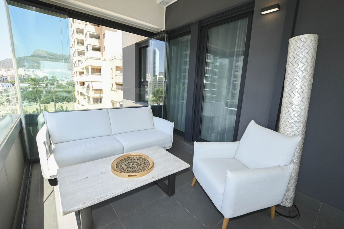 Se vende Apartamento Planta Media de 2 dormitorios en Costa Blanca, Alicante, España