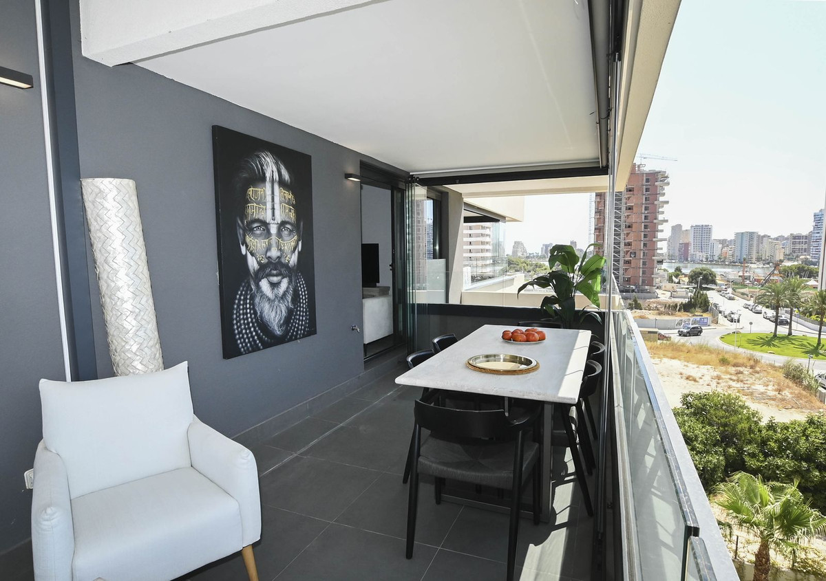 Se vende Apartamento Planta Media de 2 dormitorios en Costa Blanca, Alicante, España