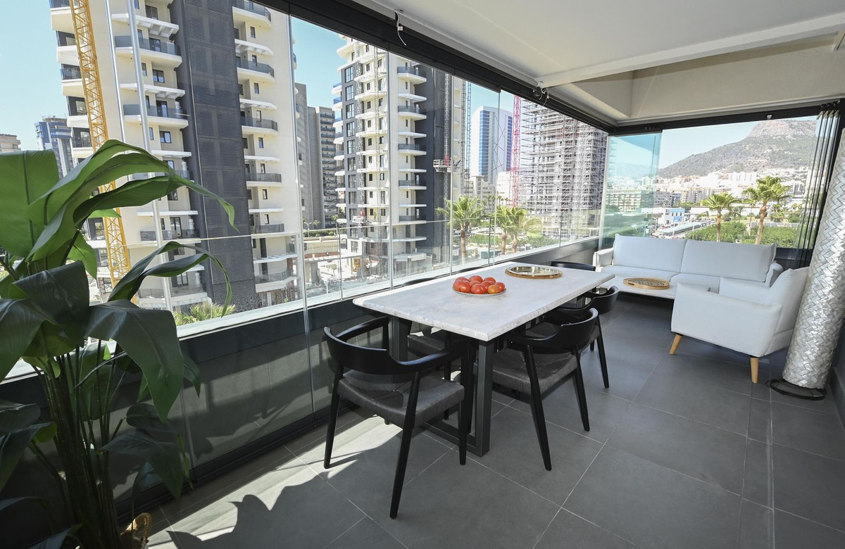 Se vende Apartamento Planta Media de 2 dormitorios en Costa Blanca, Alicante, España