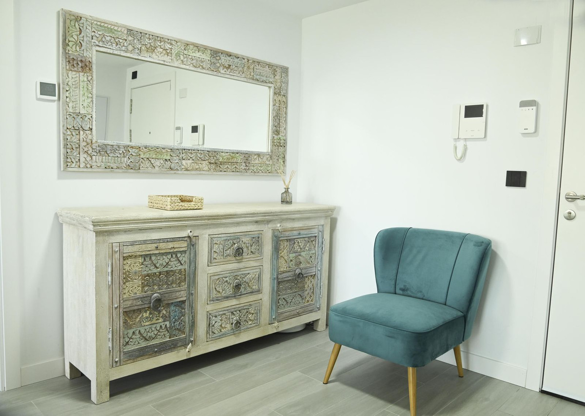 Se vende Apartamento Planta Media de 2 dormitorios en Costa Blanca, Alicante, España