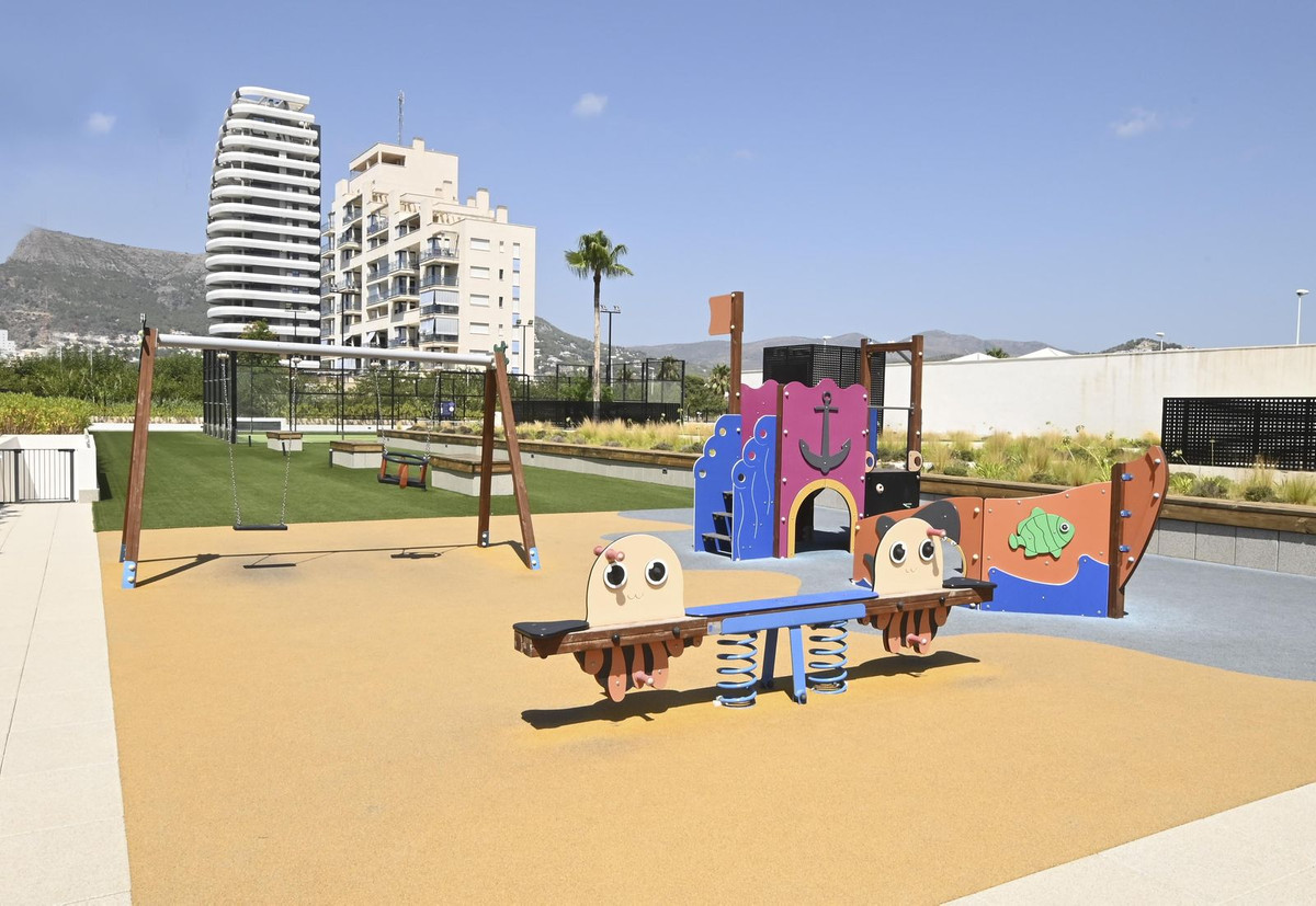 Se vende Apartamento Planta Media de 2 dormitorios en Costa Blanca, Alicante, España