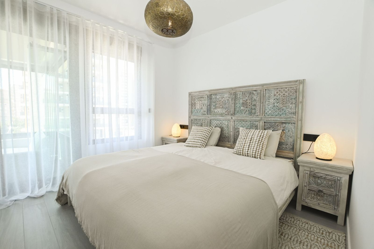 Se vende Apartamento Planta Media de 2 dormitorios en Costa Blanca, Alicante, España