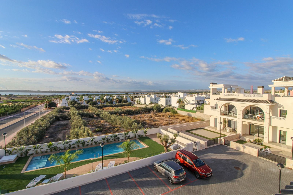 2 Bed Apartment for sale in Ciudad Quesada Costa Blanca, Alicante, Spain