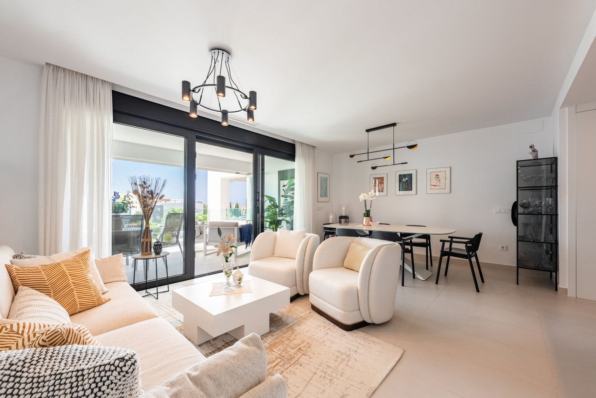 3 Bed Apartment for sale in Bel Air Costa Del Sol, Málaga, Spain