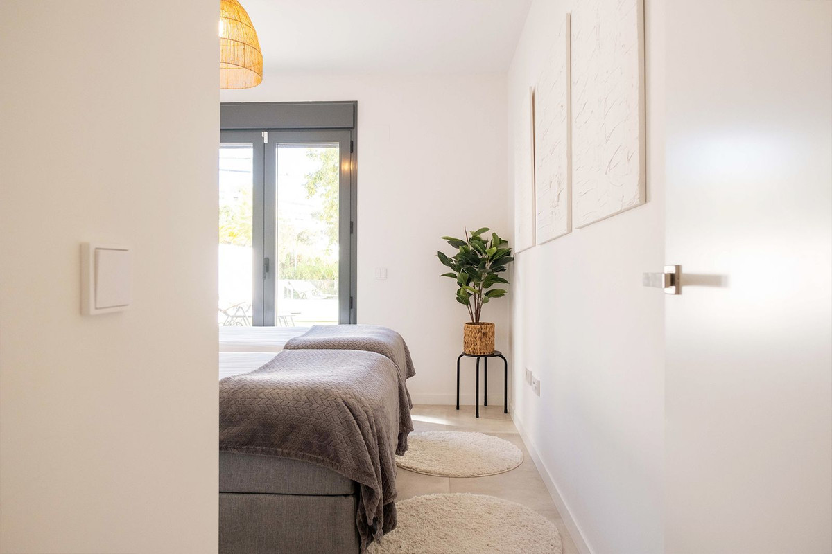 Se vende Apartamento Planta Baja de 2 dormitorios en Costa Del Sol, Málaga, España