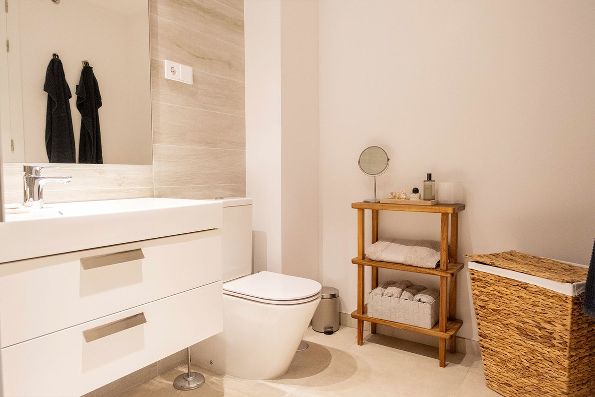 Se vende Apartamento Planta Baja de 2 dormitorios en Costa Del Sol, Málaga, España