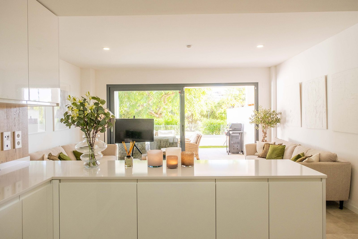 Se vende Apartamento Planta Baja de 2 dormitorios en Costa Del Sol, Málaga, España