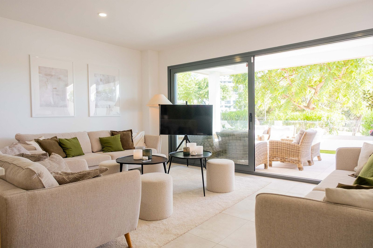 Se vende Apartamento Planta Baja de 2 dormitorios en Costa Del Sol, Málaga, España