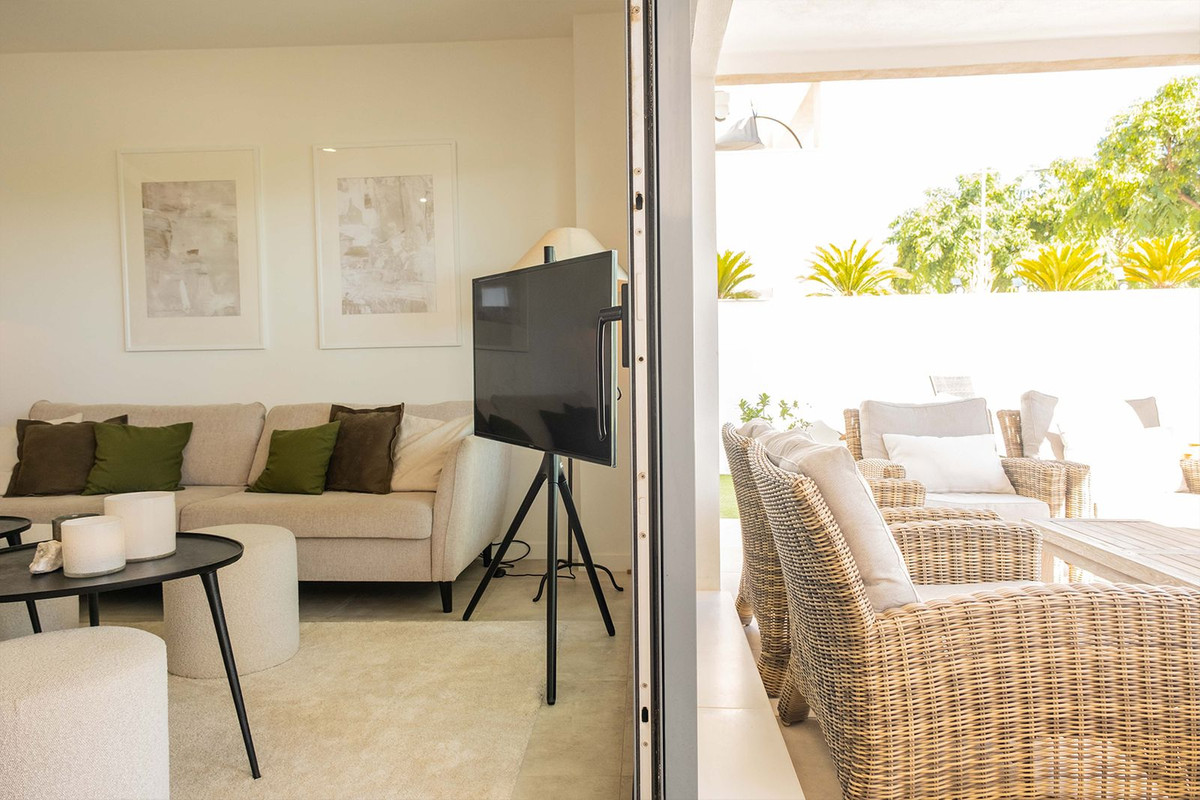 Se vende Apartamento Planta Baja de 2 dormitorios en Costa Del Sol, Málaga, España