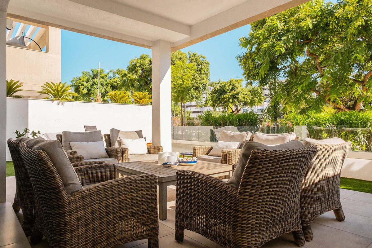 Se vende Apartamento Planta Baja de 2 dormitorios en Costa Del Sol, Málaga, España