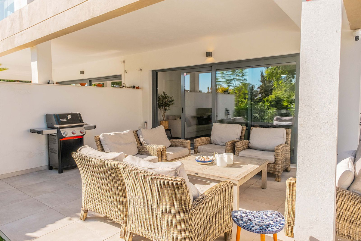 Se vende Apartamento Planta Baja de 2 dormitorios en Costa Del Sol, Málaga, España