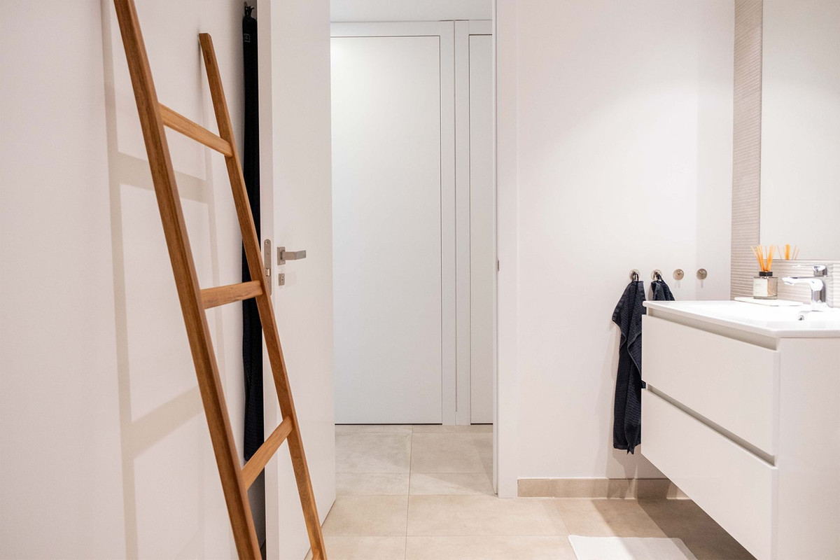 Se vende Apartamento Planta Baja de 2 dormitorios en Costa Del Sol, Málaga, España