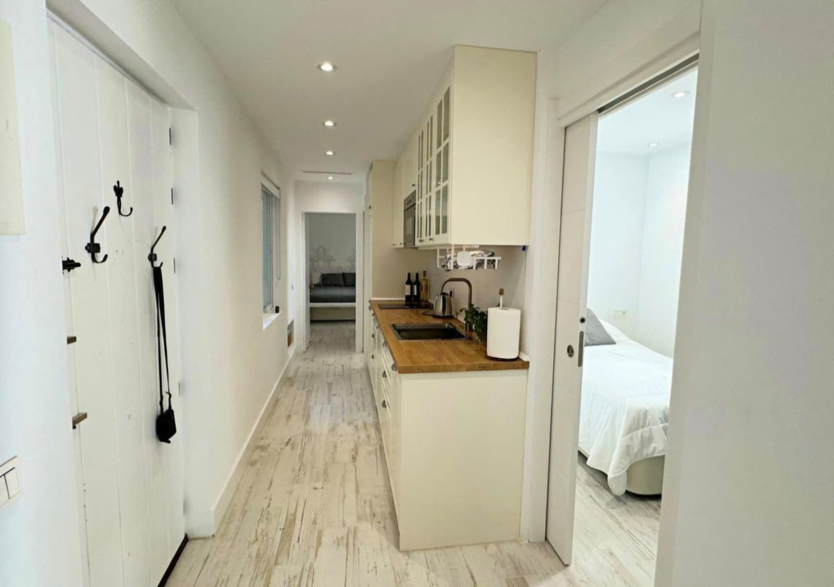Se vende Apartamento Planta Media de 2 dormitorios en Costa Del Sol, Málaga, España