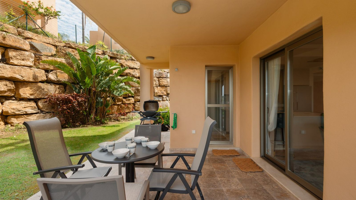 3 Bed Apartment for sale in Benahavís Costa Del Sol, Málaga, Spain