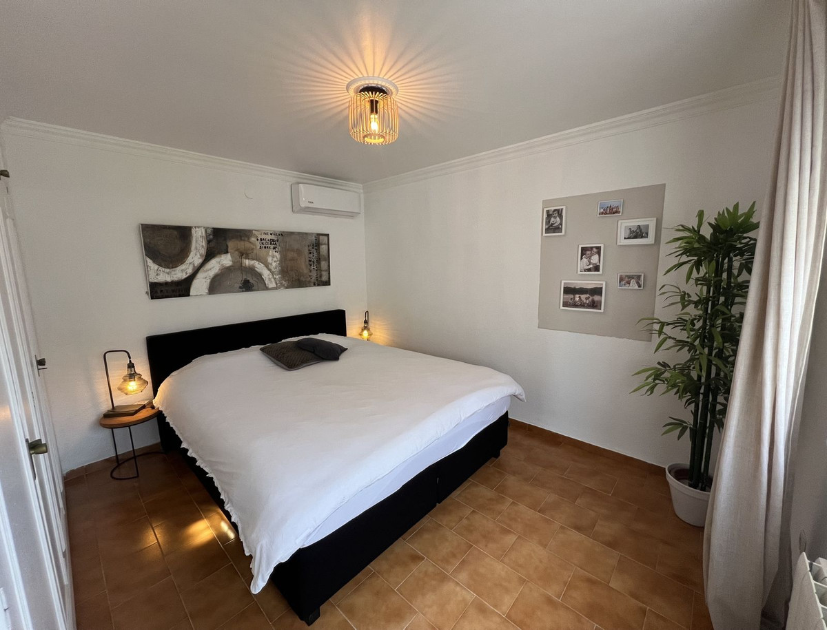 Se vende Villa - Chalet de 3 dormitorios en Costa Blanca, Alicante, España