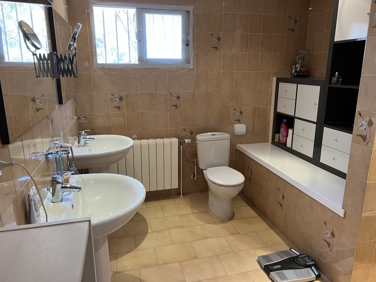 Se vende Villa - Chalet de 3 dormitorios en Costa Blanca, Alicante, España