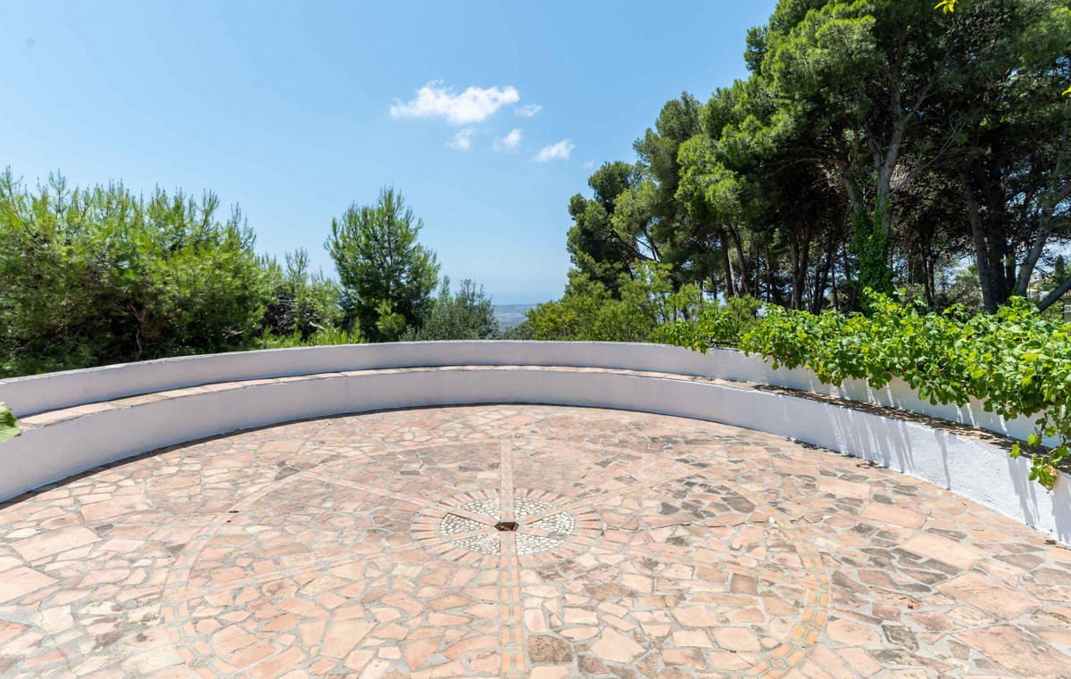 5 Bed Townhouse for sale in Mijas Costa Del Sol, Málaga, Spain