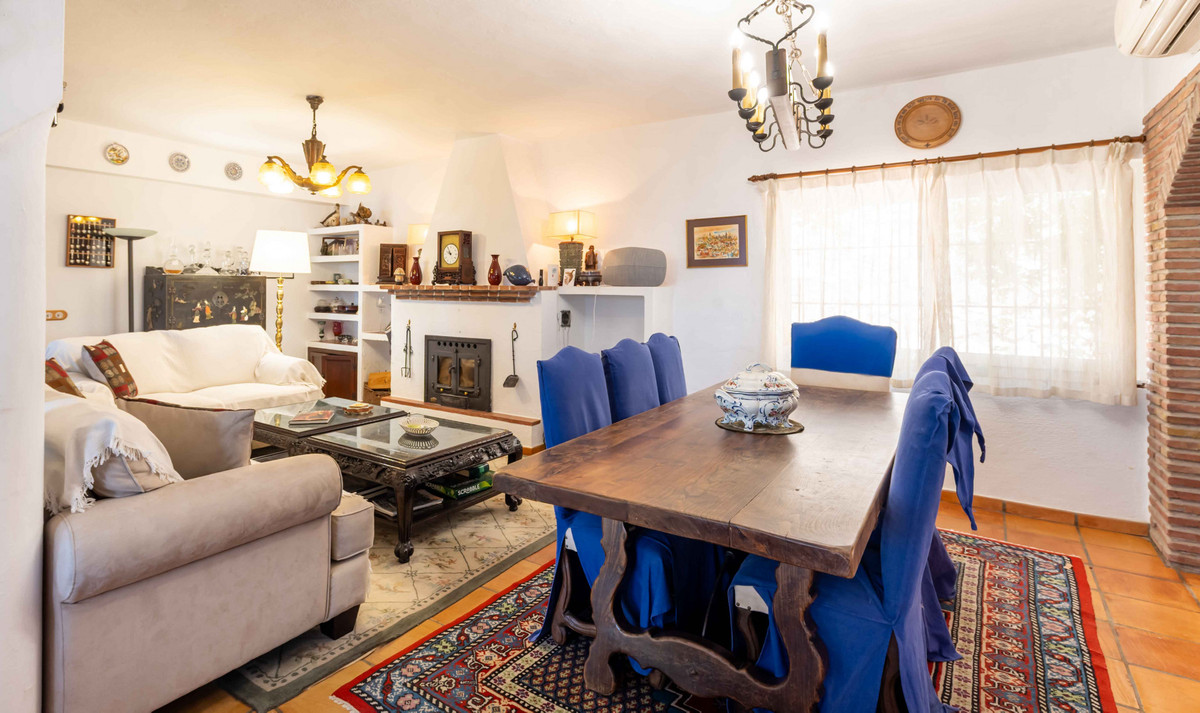 5 Bed Townhouse for sale in Mijas Costa Del Sol, Málaga, Spain