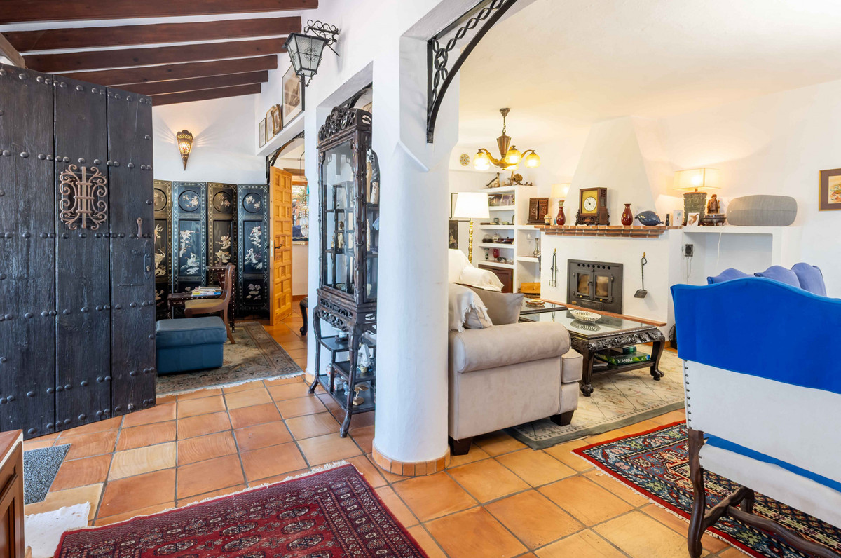 5 Bed Townhouse for sale in Mijas Costa Del Sol, Málaga, Spain