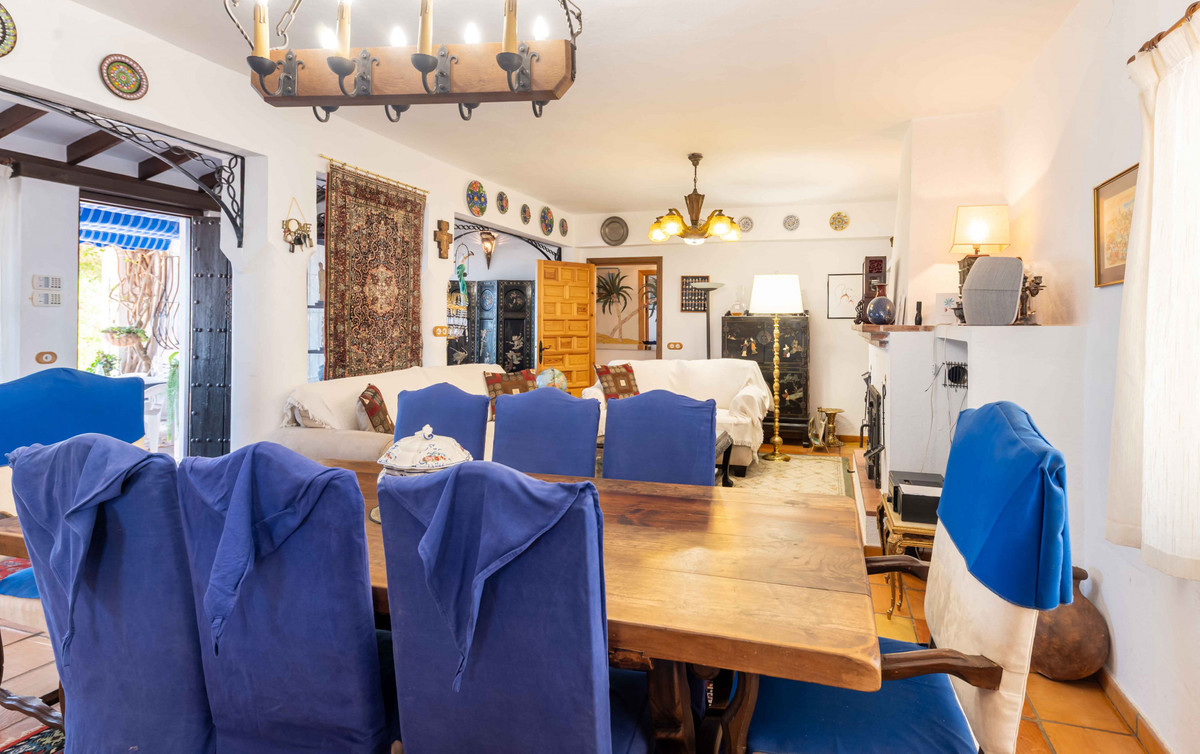 5 Bed Townhouse for sale in Mijas Costa Del Sol, Málaga, Spain