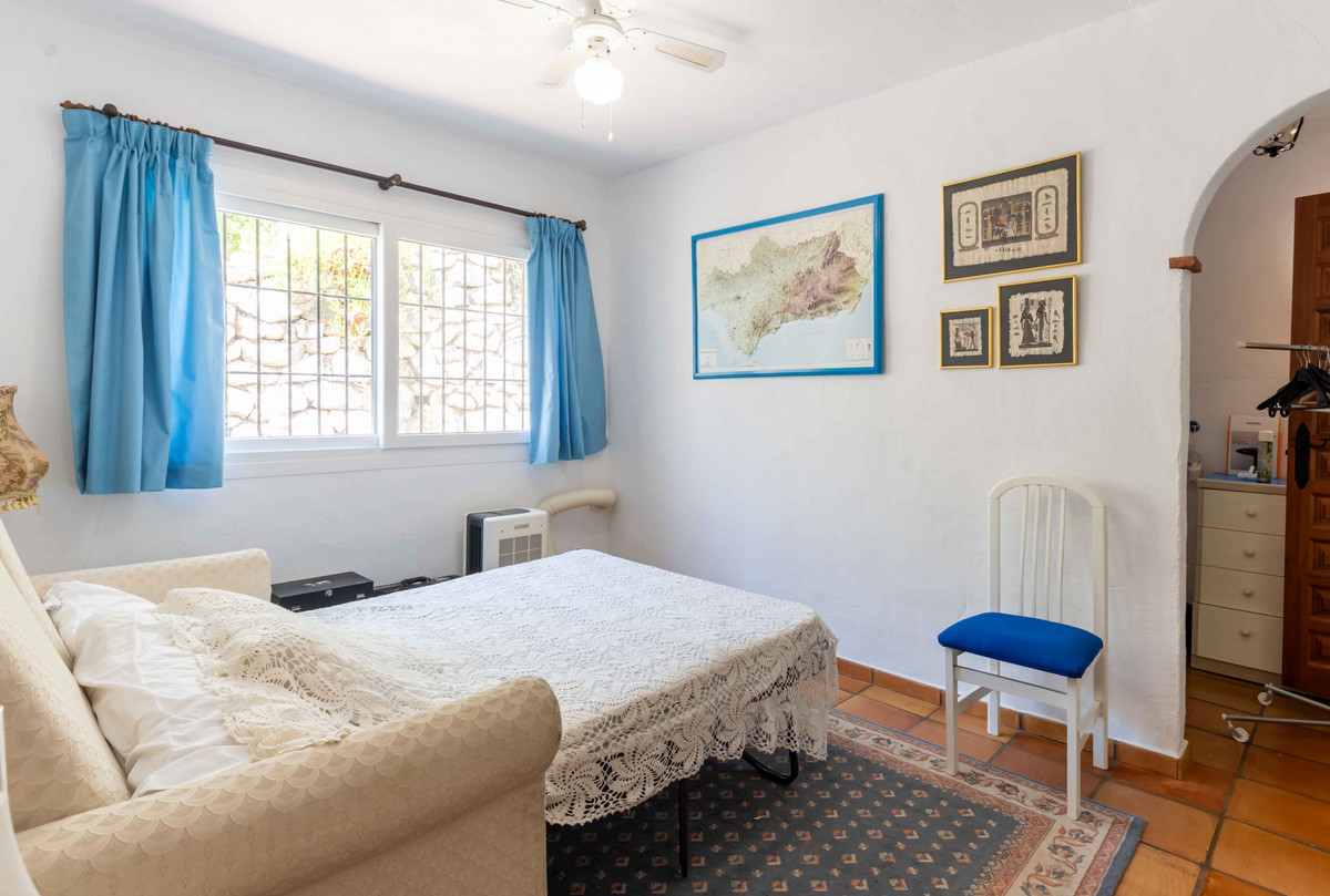 5 Bed Townhouse for sale in Mijas Costa Del Sol, Málaga, Spain