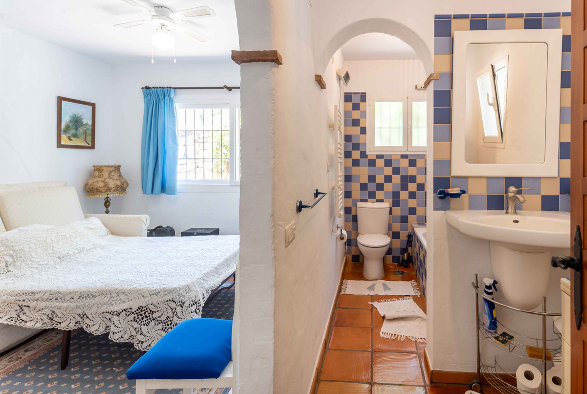 5 Bed Townhouse for sale in Mijas Costa Del Sol, Málaga, Spain