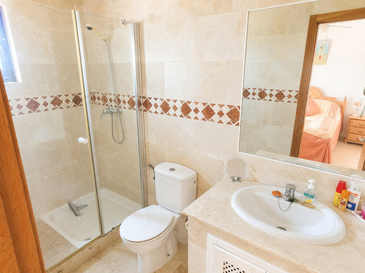 2 Bed Apartment for sale in La Finca Golf Costa Blanca, Alicante, Spain