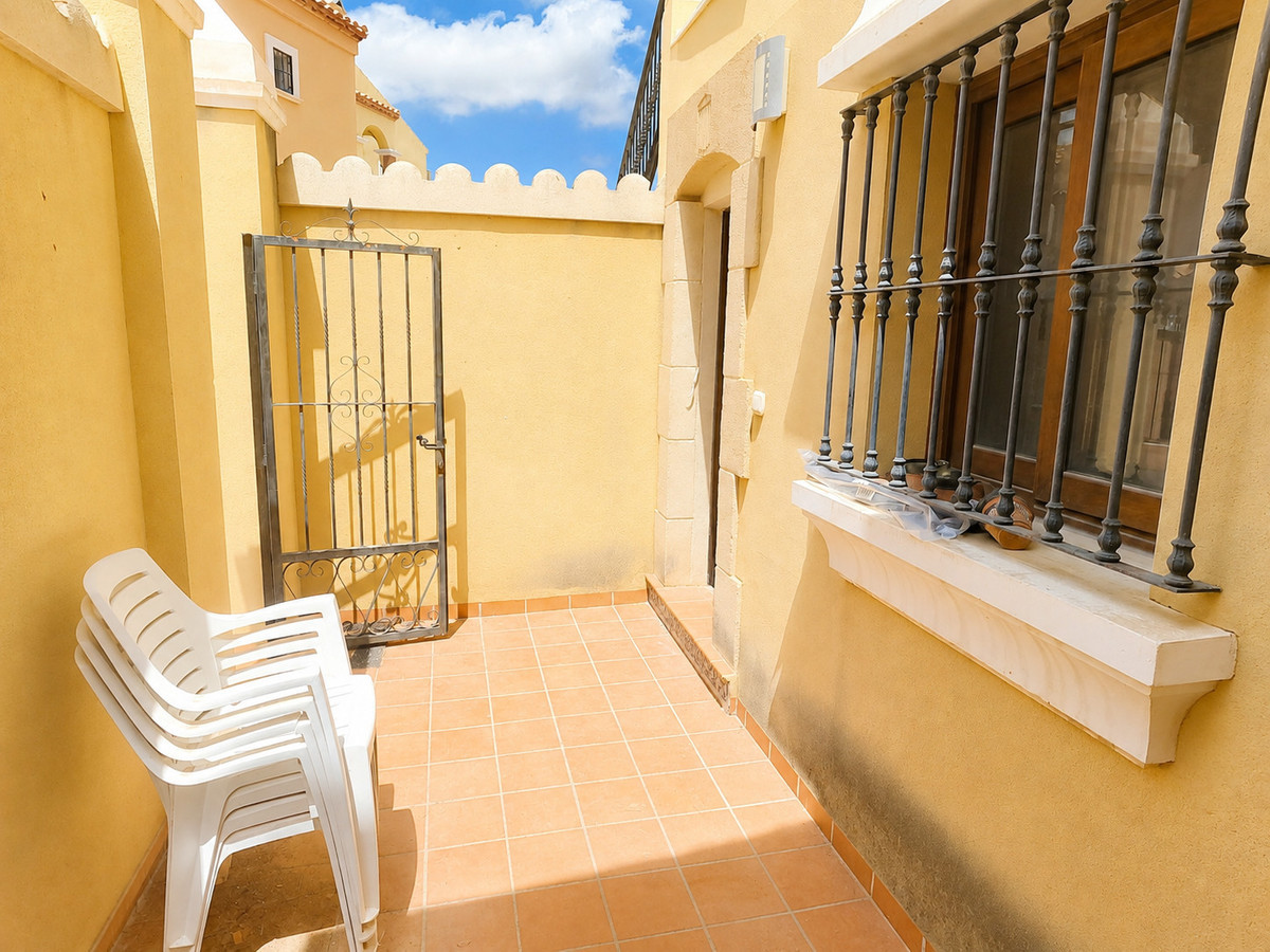 2 Bed Apartment for sale in La Finca Golf Costa Blanca, Alicante, Spain