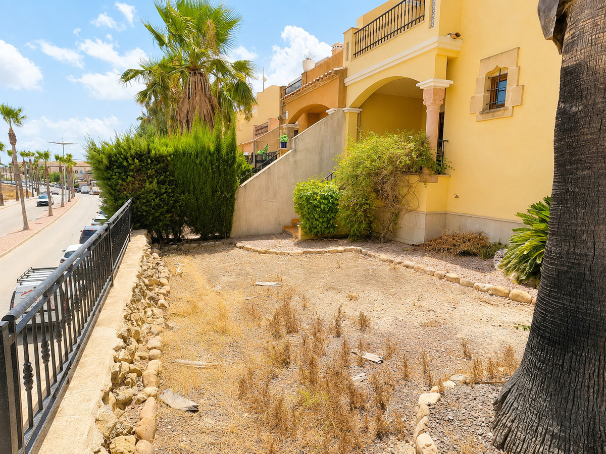 2 Bed Apartment for sale in La Finca Golf Costa Blanca, Alicante, Spain
