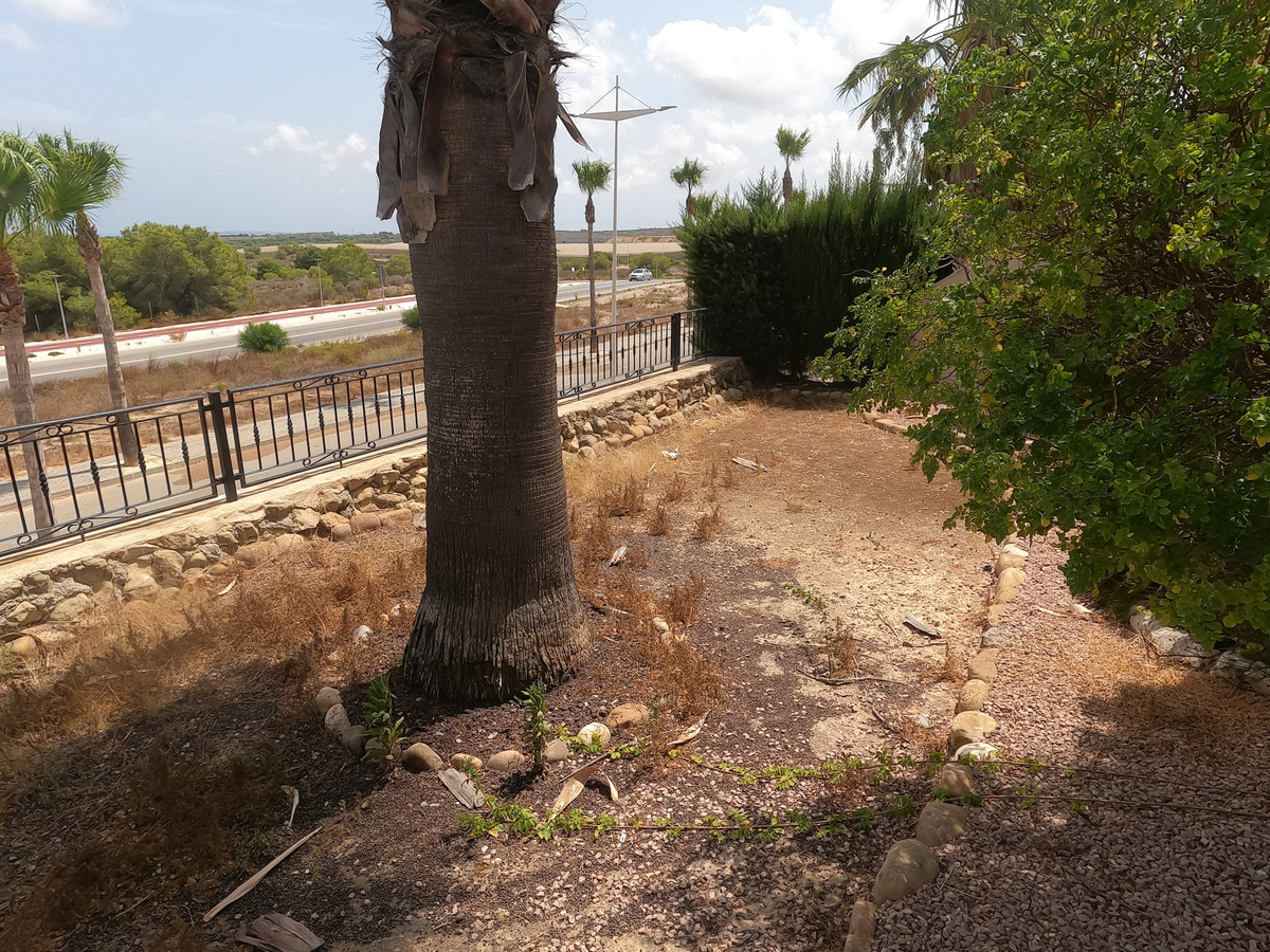 2 Bed Apartment for sale in La Finca Golf Costa Blanca, Alicante, Spain