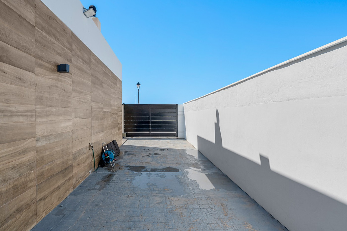 4 Bed Townhouse for sale in Fortuna Costa Calida, Murcia, Spain