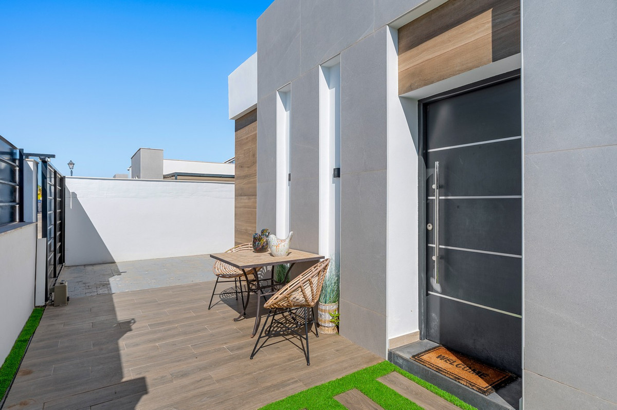 4 Bed Townhouse for sale in Fortuna Costa Calida, Murcia, Spain