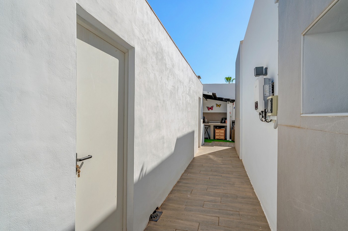 4 Bed Townhouse for sale in Fortuna Costa Calida, Murcia, Spain