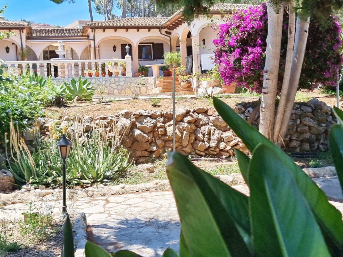 3 Bed Townhouse for sale in Pedreguer Costa Blanca, Alicante, Spain
