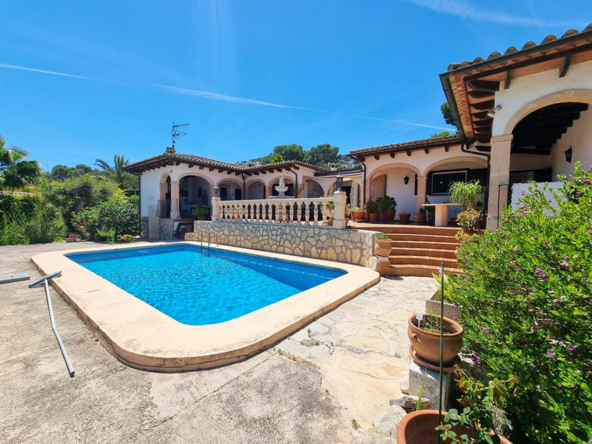 3 Bed Townhouse for sale in Pedreguer Costa Blanca, Alicante, Spain