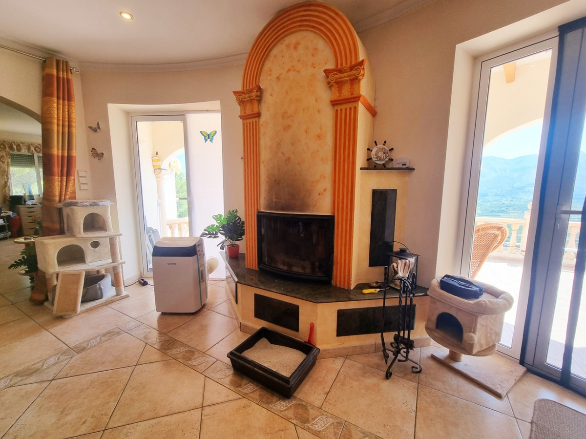 2 Bed Townhouse for sale in Pego Costa Blanca, Alicante, Spain