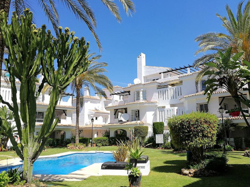 Se vende Adosada de 2 dormitorios en Costa Del Sol, Málaga, España