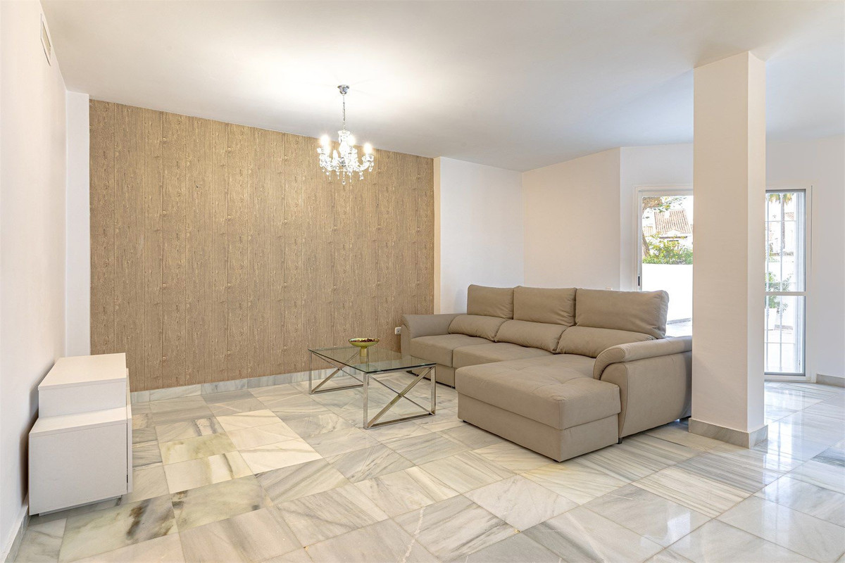 Se vende Adosada de 2 dormitorios en Costa Del Sol, Málaga, España