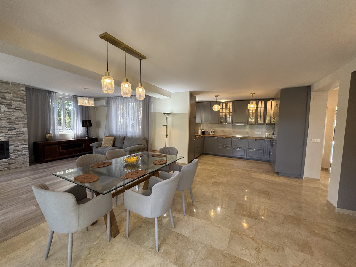 4 Bed Townhouse for sale in Elviria Costa Del Sol, Málaga, Spain