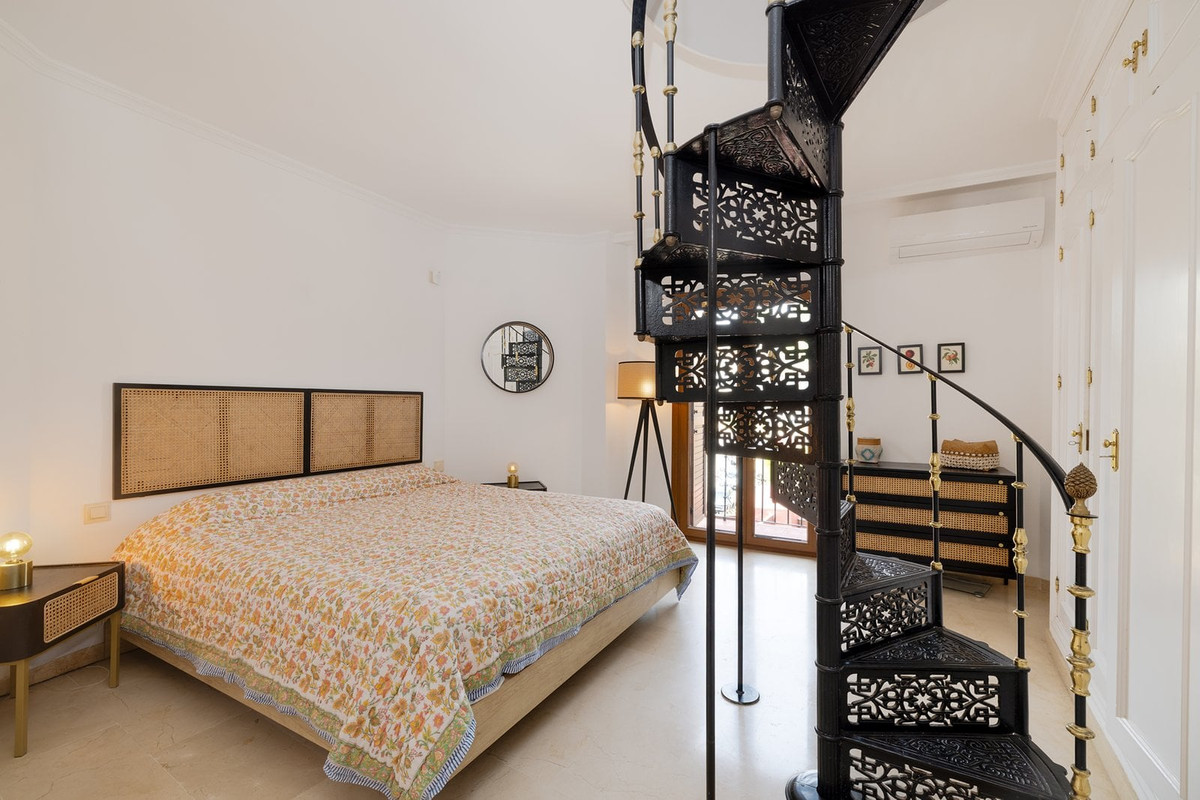 2 Bed Townhouse for sale in San Roque Costa Del Sol, Cádiz, Spain