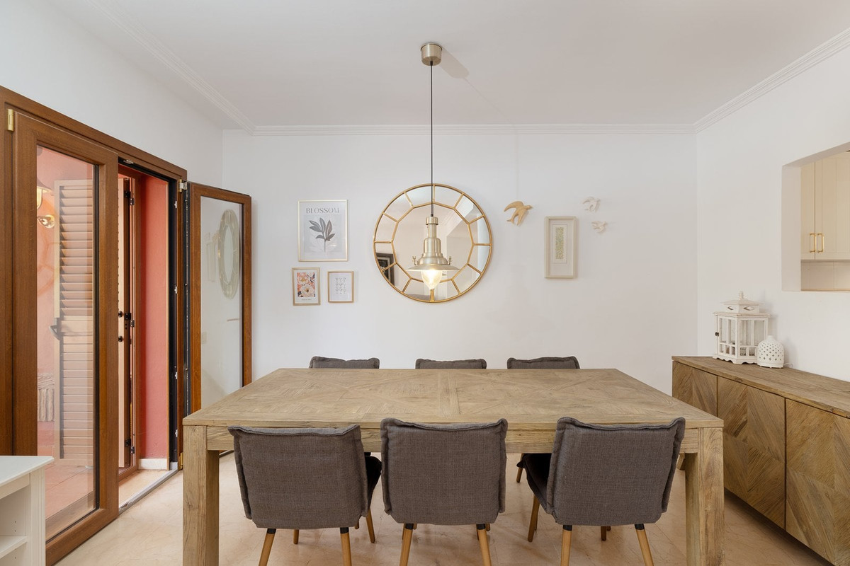 2 Bed Townhouse for sale in San Roque Costa Del Sol, Cádiz, Spain