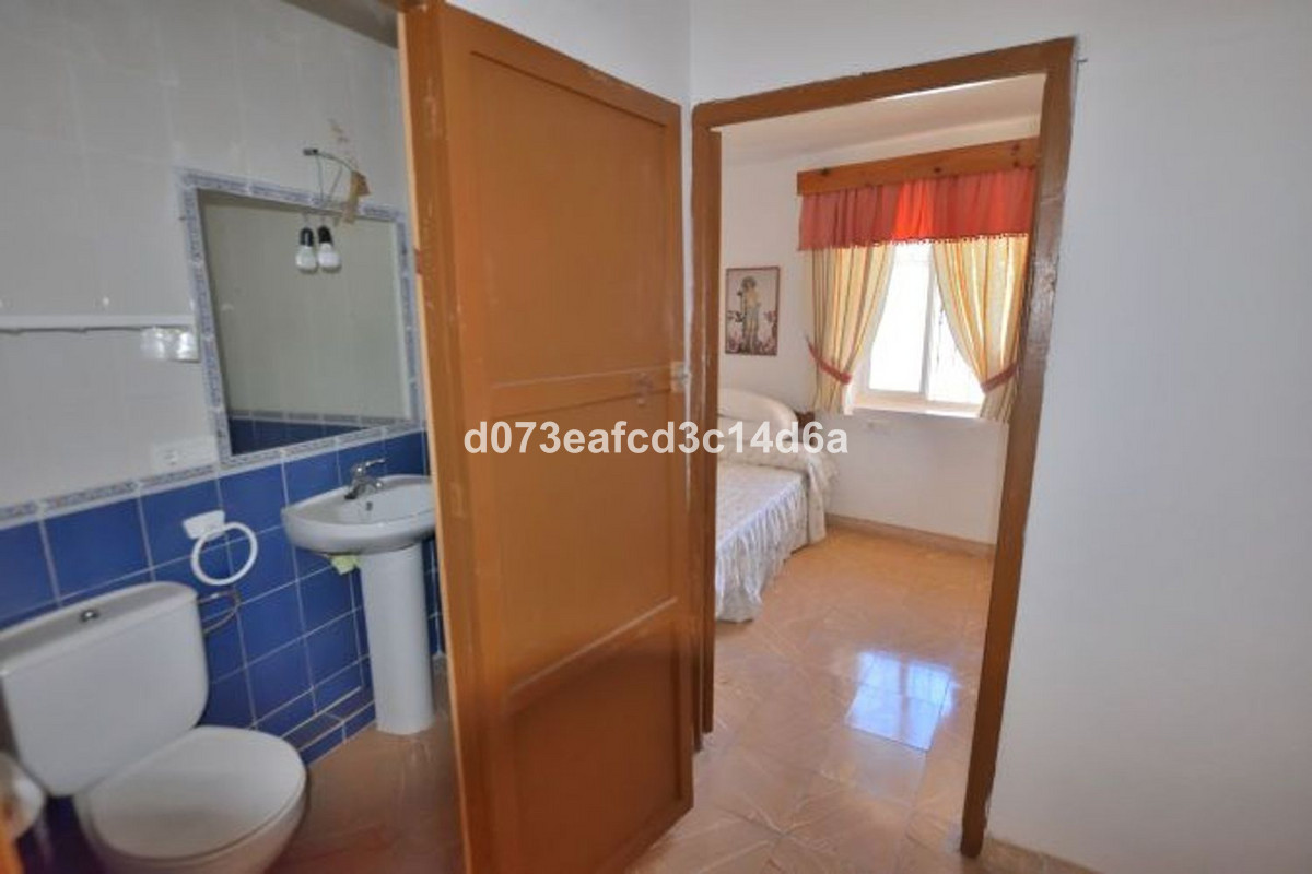 4 Bed Townhouse for sale in Faraján Costa Del Sol, Málaga, Spain