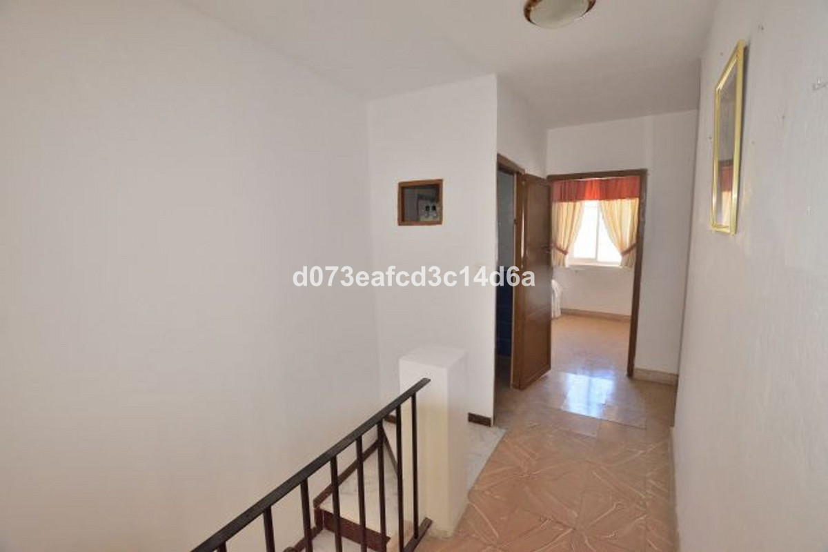 4 Bed Townhouse for sale in Faraján Costa Del Sol, Málaga, Spain