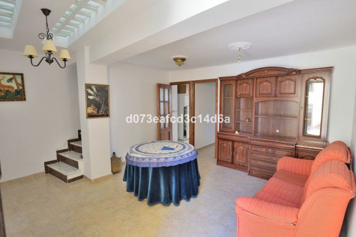 4 Bed Townhouse for sale in Faraján Costa Del Sol, Málaga, Spain