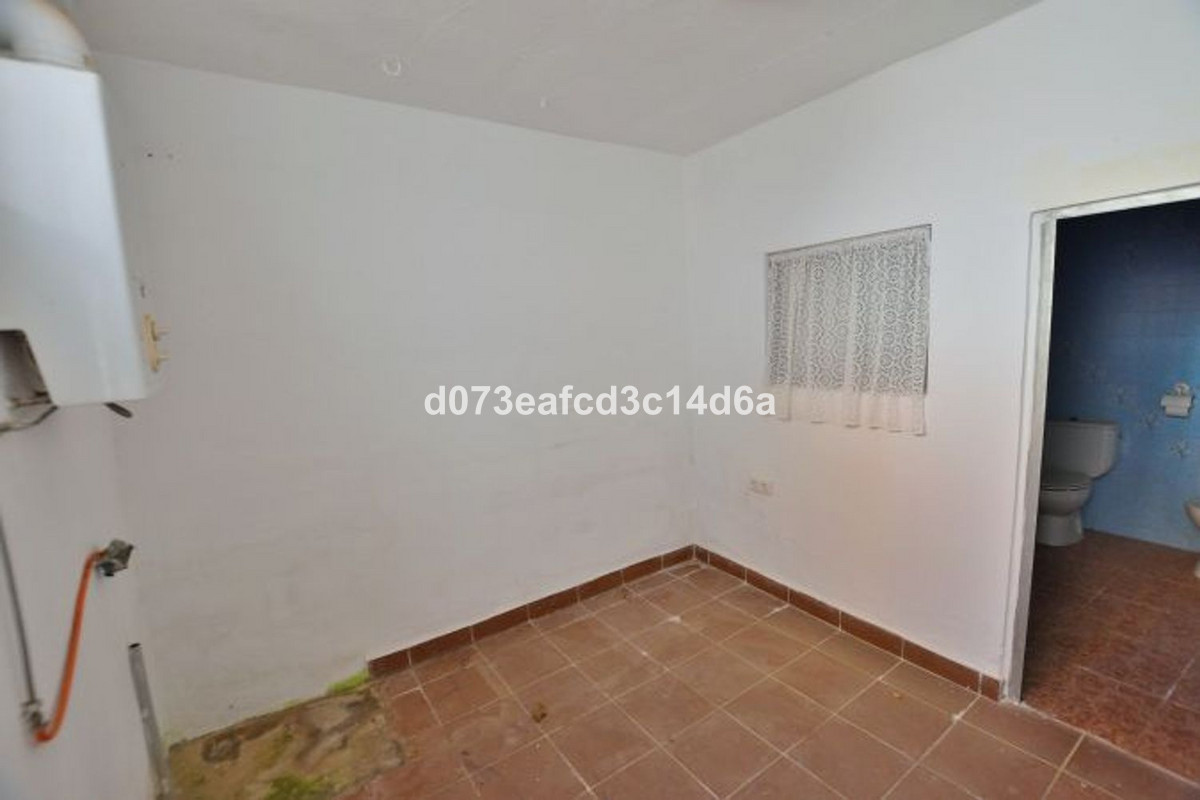 4 Bed Townhouse for sale in Faraján Costa Del Sol, Málaga, Spain