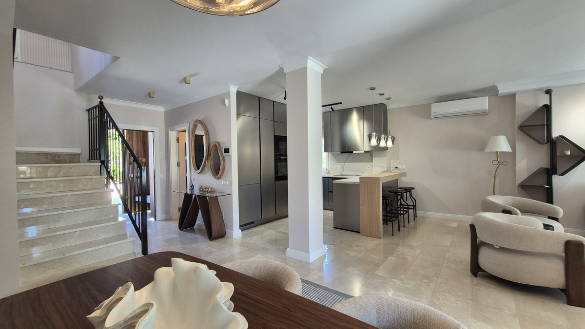 4 Bed Townhouse for sale in Riviera Del Sol Costa Del Sol, Málaga, Spain