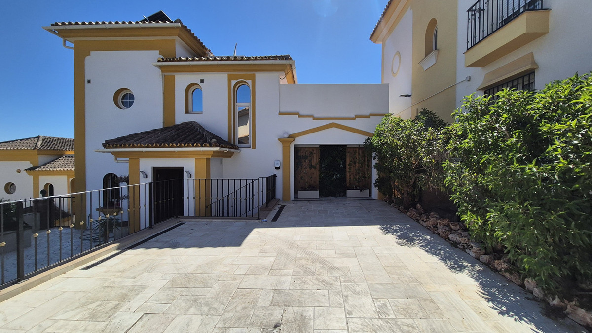 4 Bed Townhouse for sale in Riviera Del Sol Costa Del Sol, Málaga, Spain